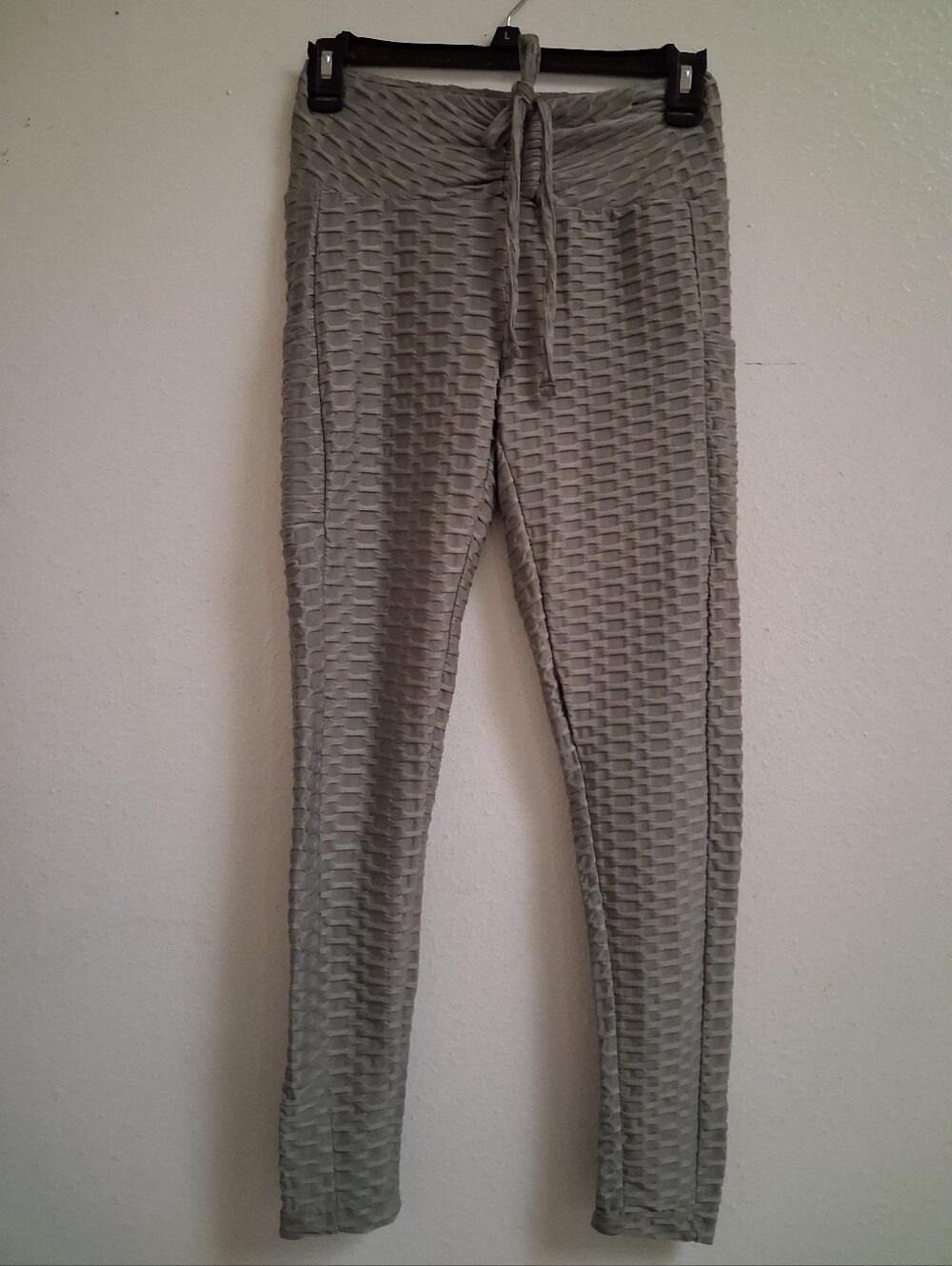 Love Streak Textured Scrunch Butt Leggings Gray High Waist Athletic Yoga Pants
